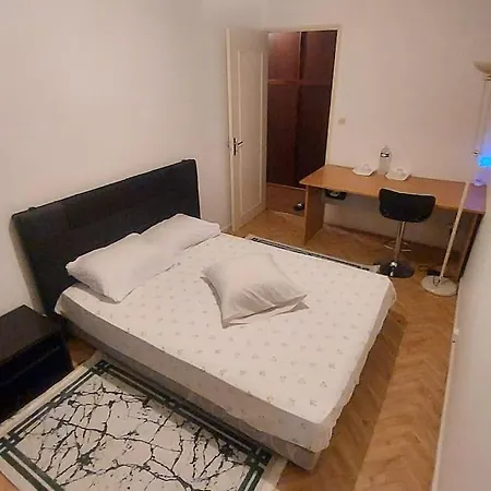 Privee Dans Un En Collocation Oullins